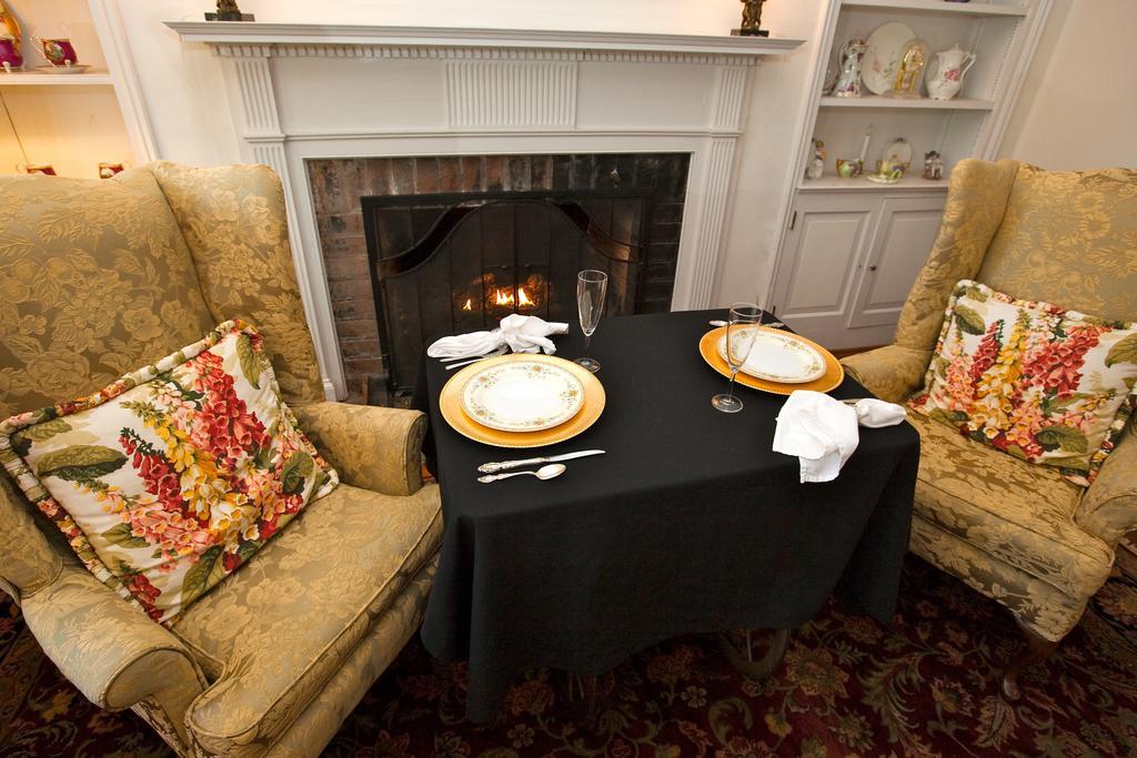 Orange Inn On Poplar Hill מראה חיצוני תמונה